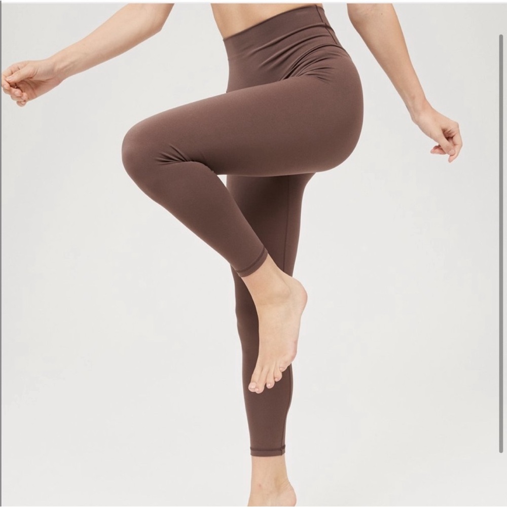 NWT Aerie Offline Real Me 7/8 Leggings M